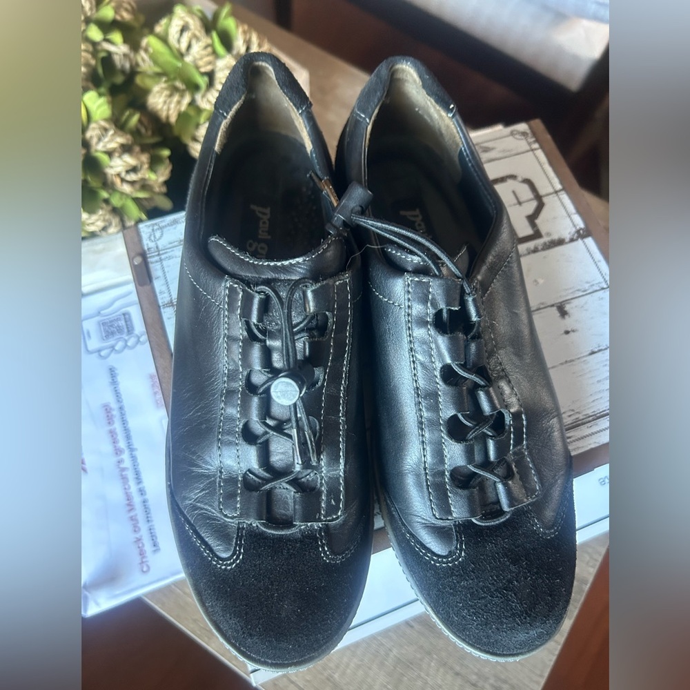 Paul Green Leather Sneakers Size 6 (3:5) Pre-loved condition
